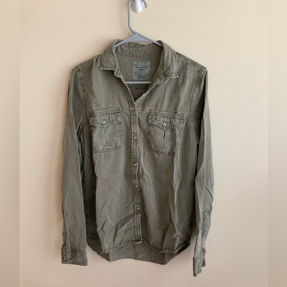 American eagle button down, size S